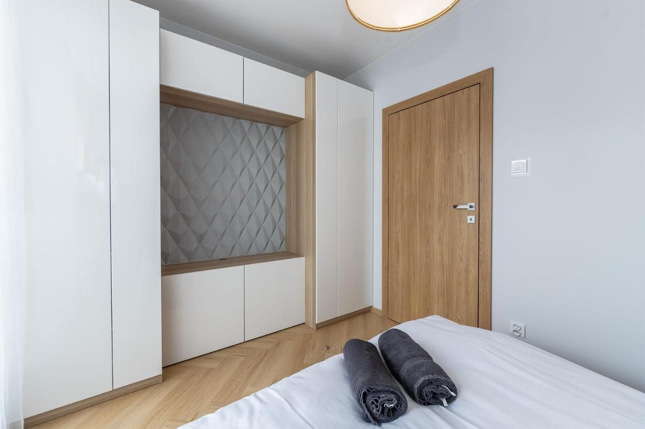 Manufaktura Apart Z Miejscem Parkingowym Łódź Extérieur photo